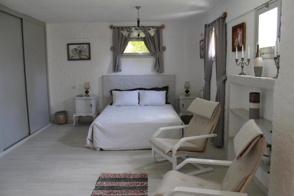 Bizim Ev Hotel (Adults Only) Alacati Room photo